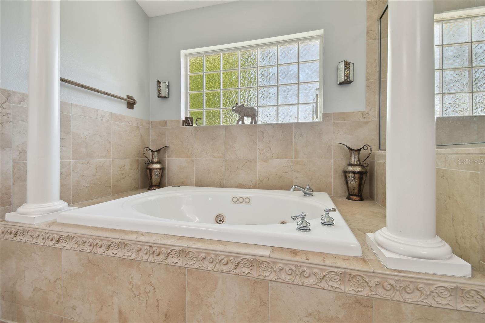 WATERFORD ON THE ALAFIA - Residential