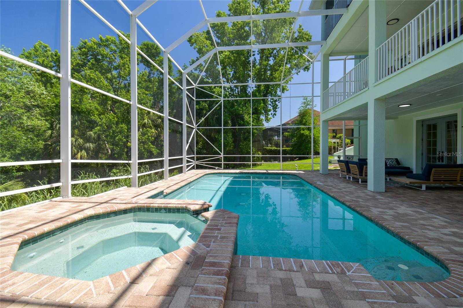 WATERFORD ON THE ALAFIA - Residential