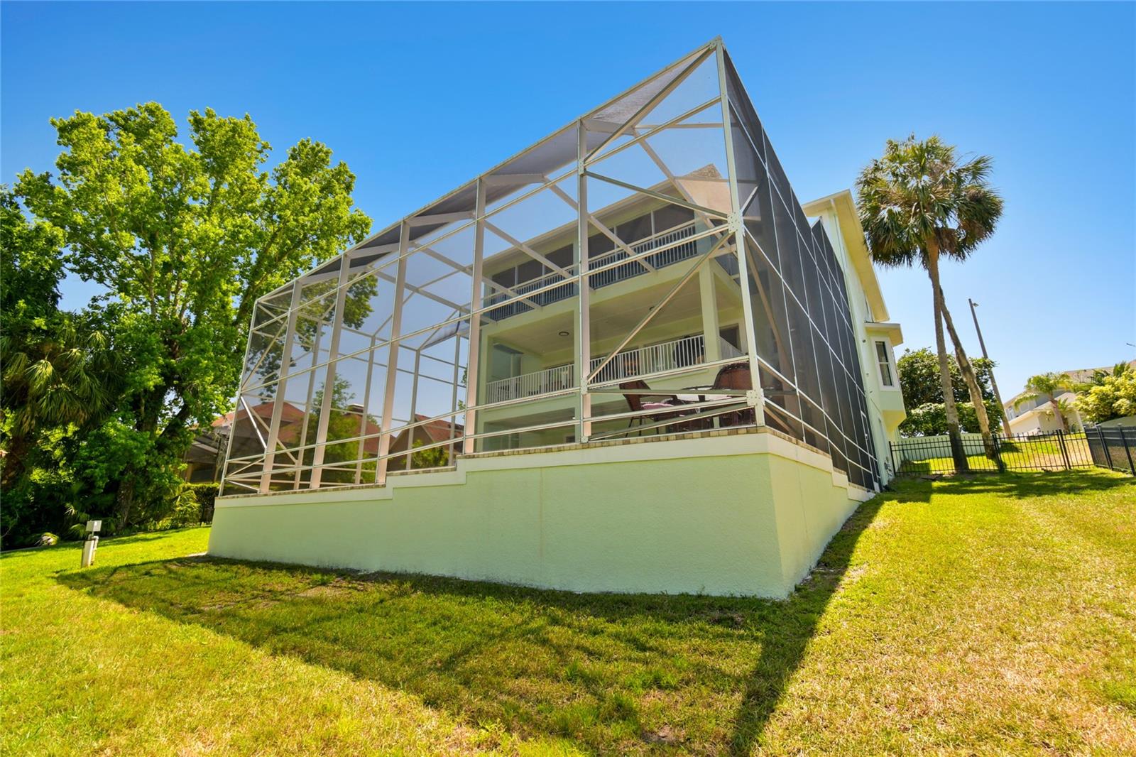 WATERFORD ON THE ALAFIA - Residential