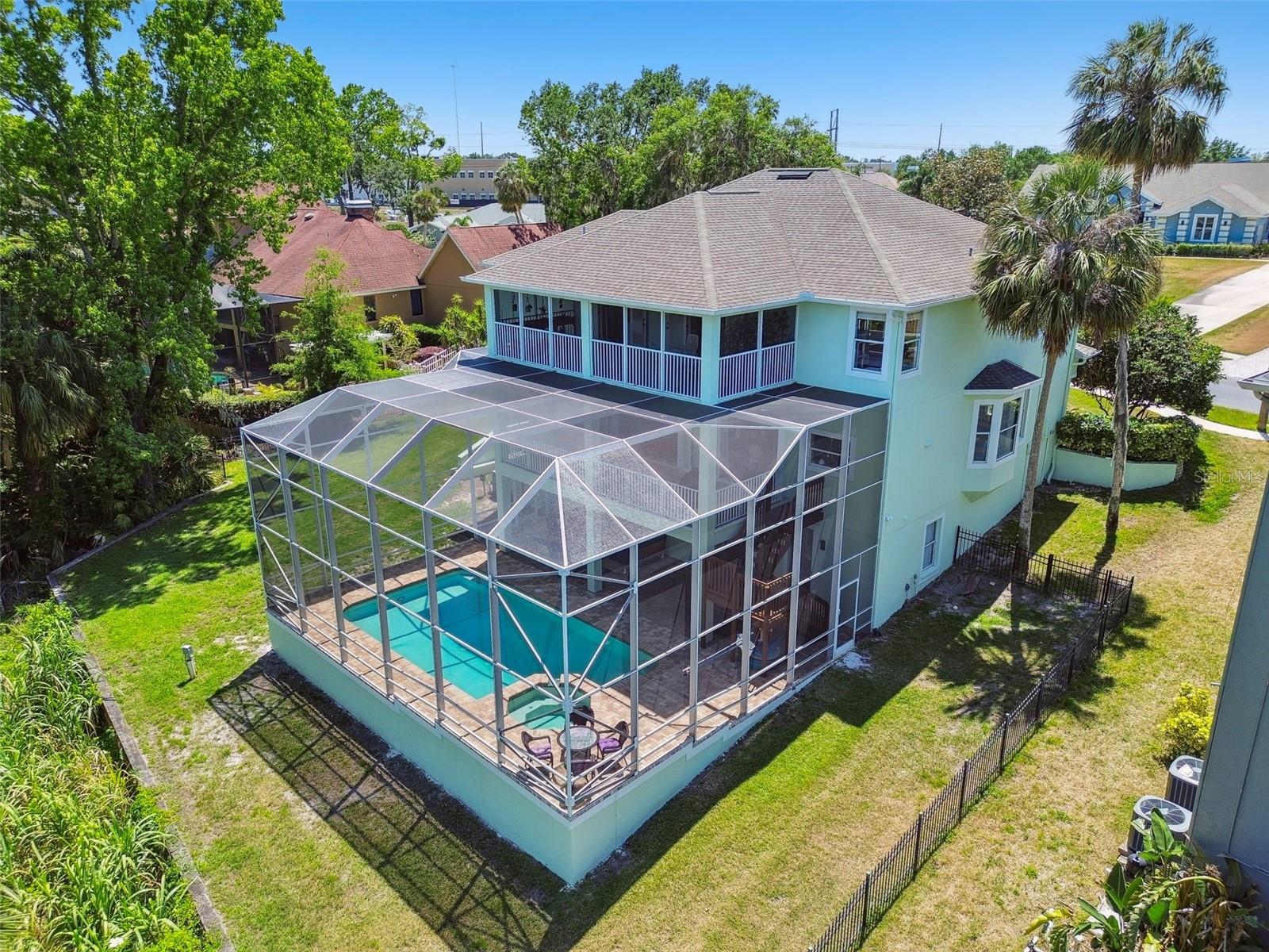 WATERFORD ON THE ALAFIA - Residential