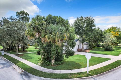 A home in LONGWOOD