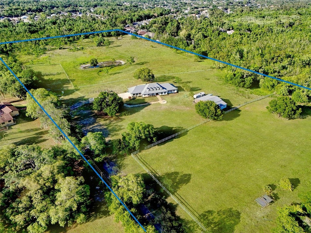 Photo of 5750 Oak Hollow Lane, Oviedo, FL 32765 (MLS # O6412918)