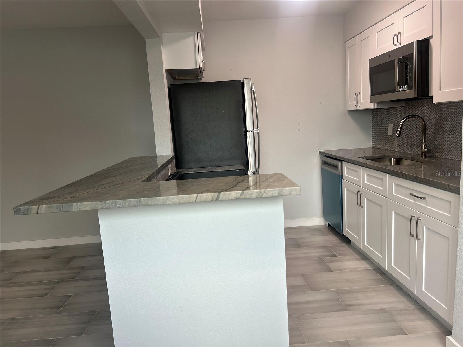 FAIRLANE THE CONDO - Residential Lease