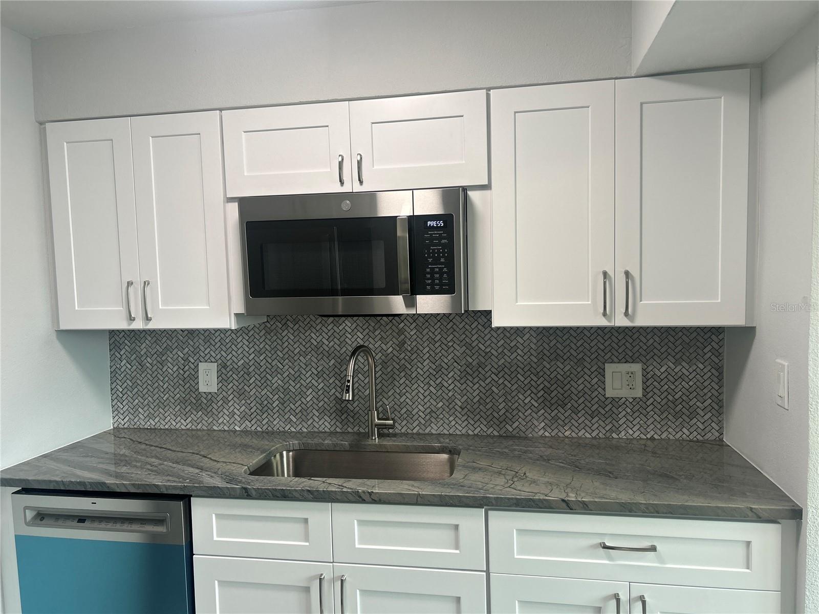 FAIRLANE THE CONDO - Residential Lease