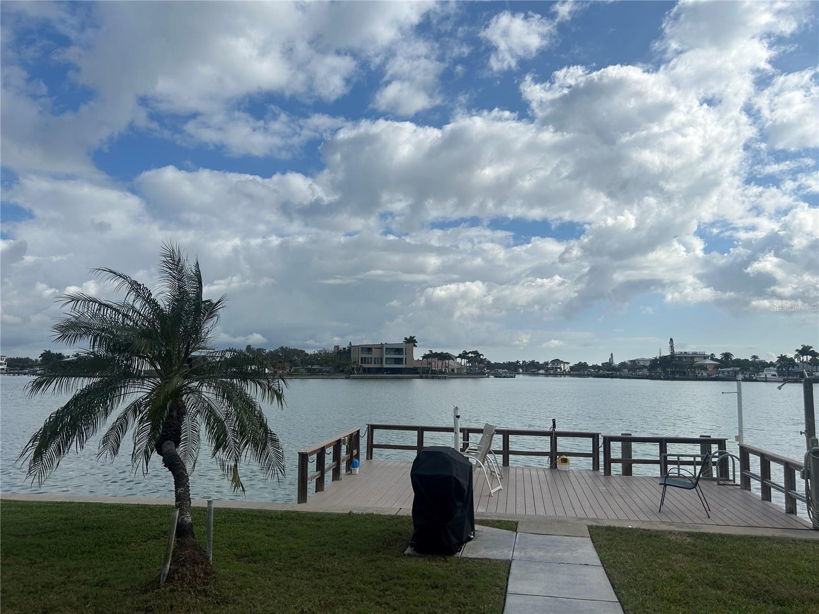 FAIRLANE THE CONDO - Residential Lease