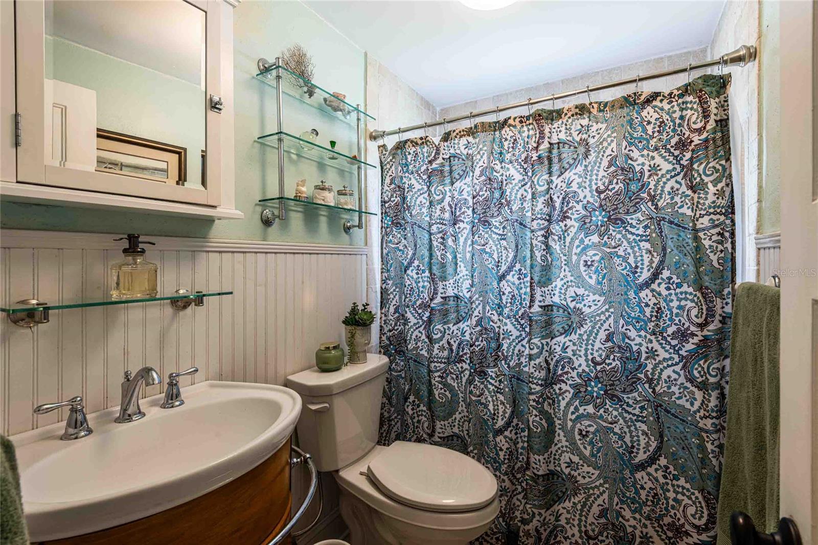 LAKE PADGETT ESTATES - Residential