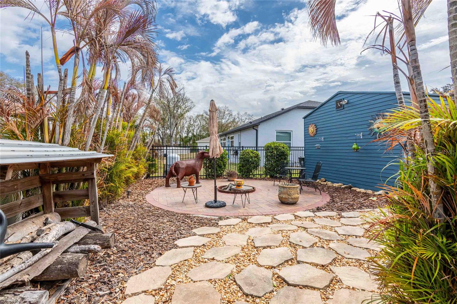 LAKE PADGETT ESTATES - Residential