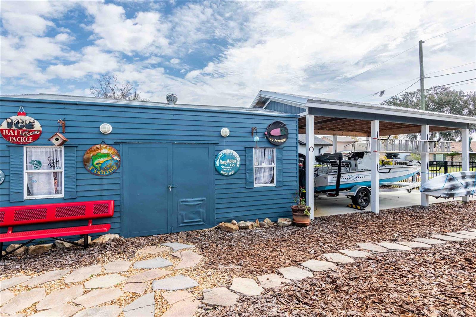 LAKE PADGETT ESTATES - Residential