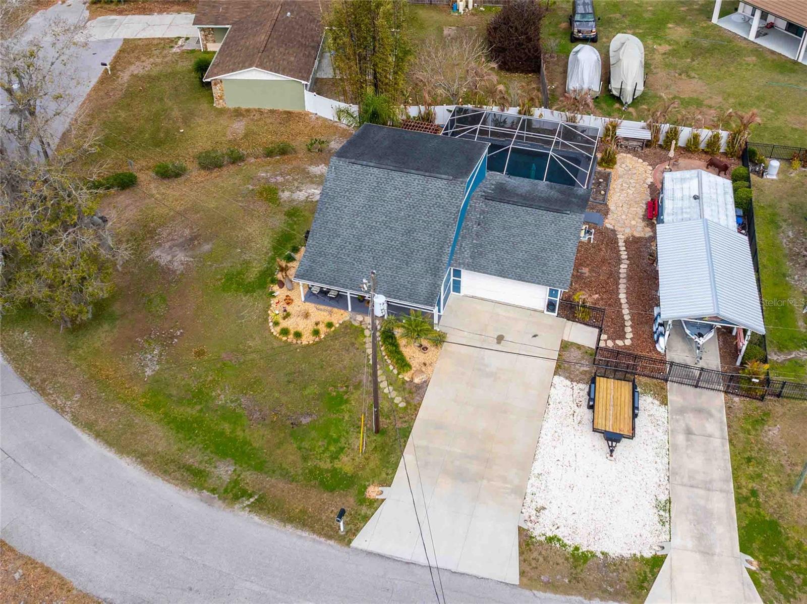 LAKE PADGETT ESTATES - Residential