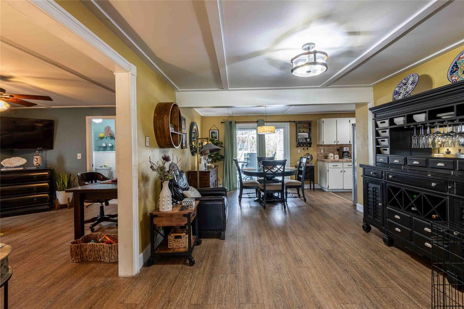 LAKE PADGETT ESTATES - Residential