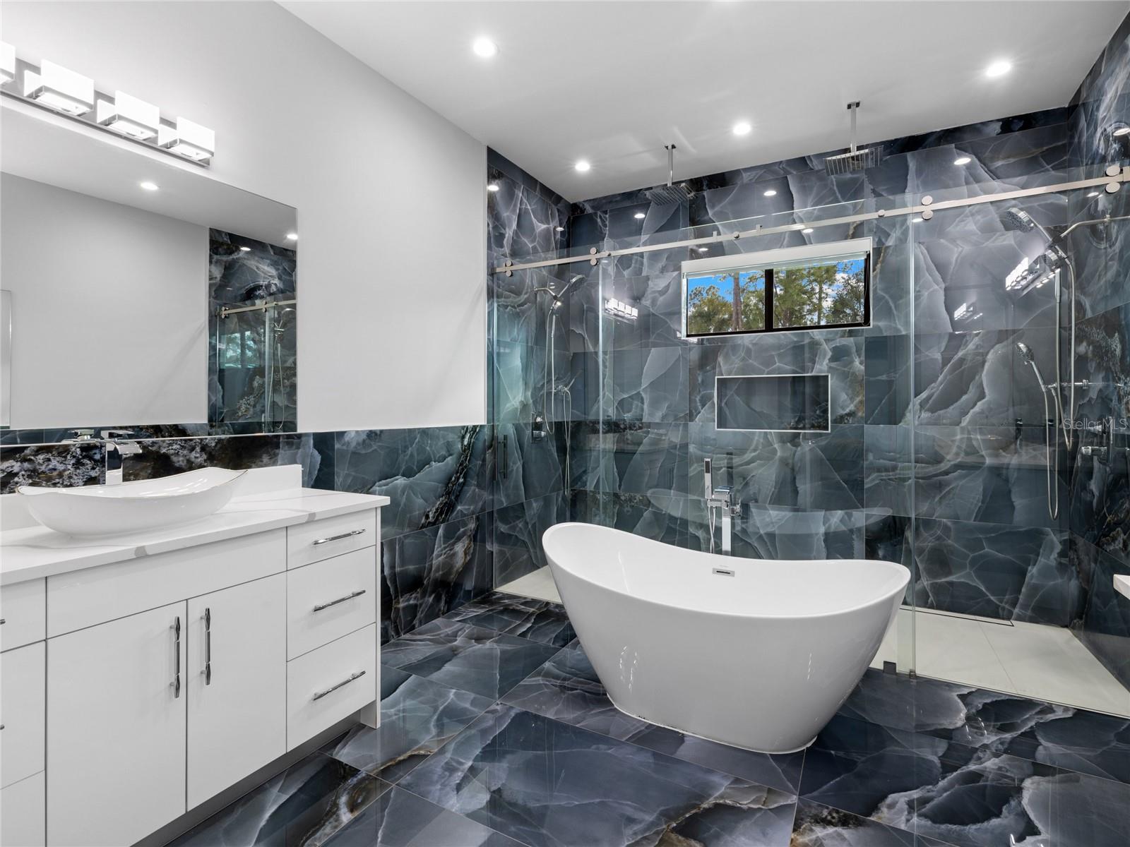 GOLDEN GATE ESTATE UNIT 17 - Residential