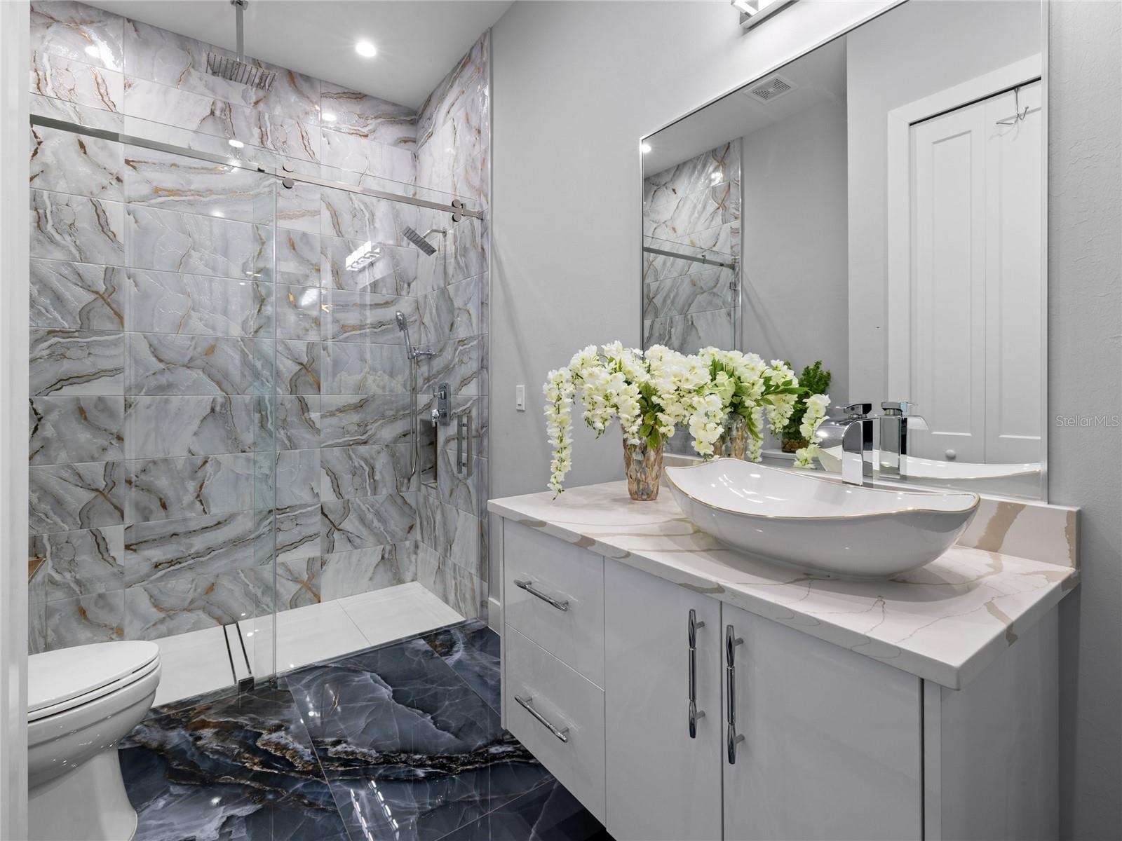 GOLDEN GATE ESTATE UNIT 17 - Residential