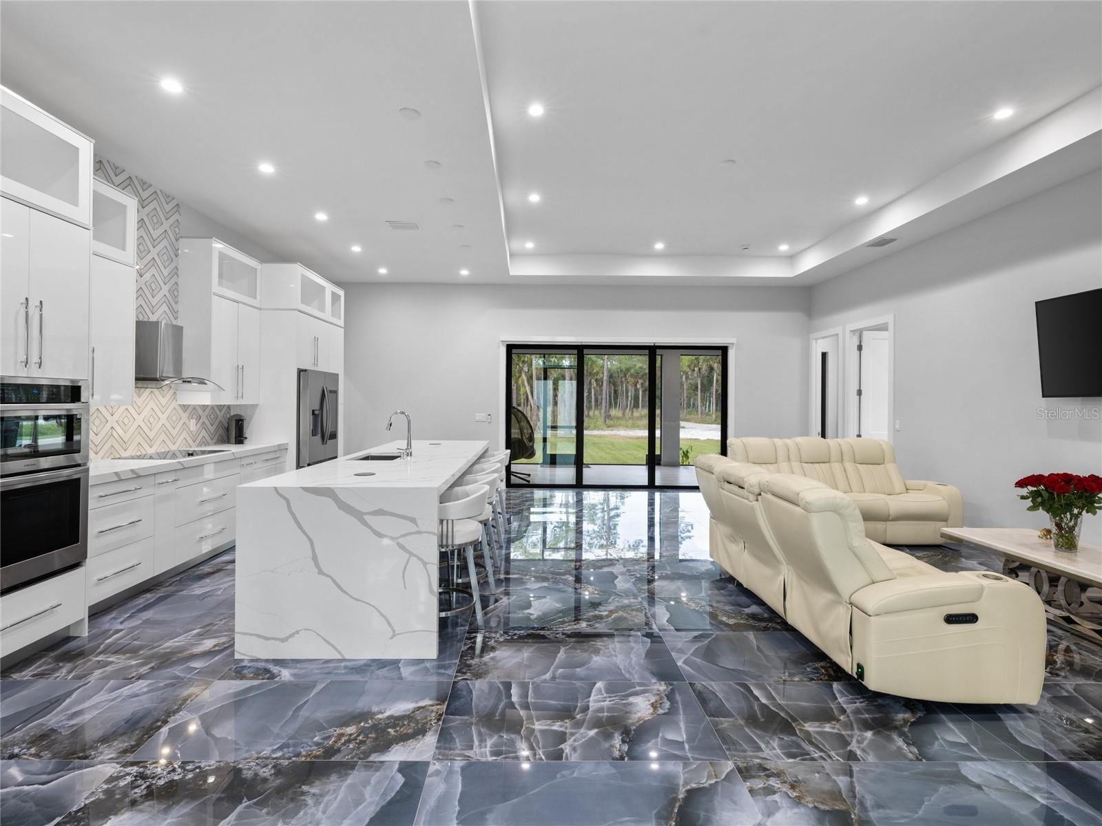 GOLDEN GATE ESTATE UNIT 17 - Residential