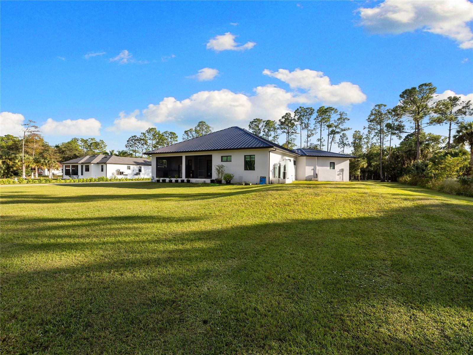 GOLDEN GATE ESTATE UNIT 17 - Residential