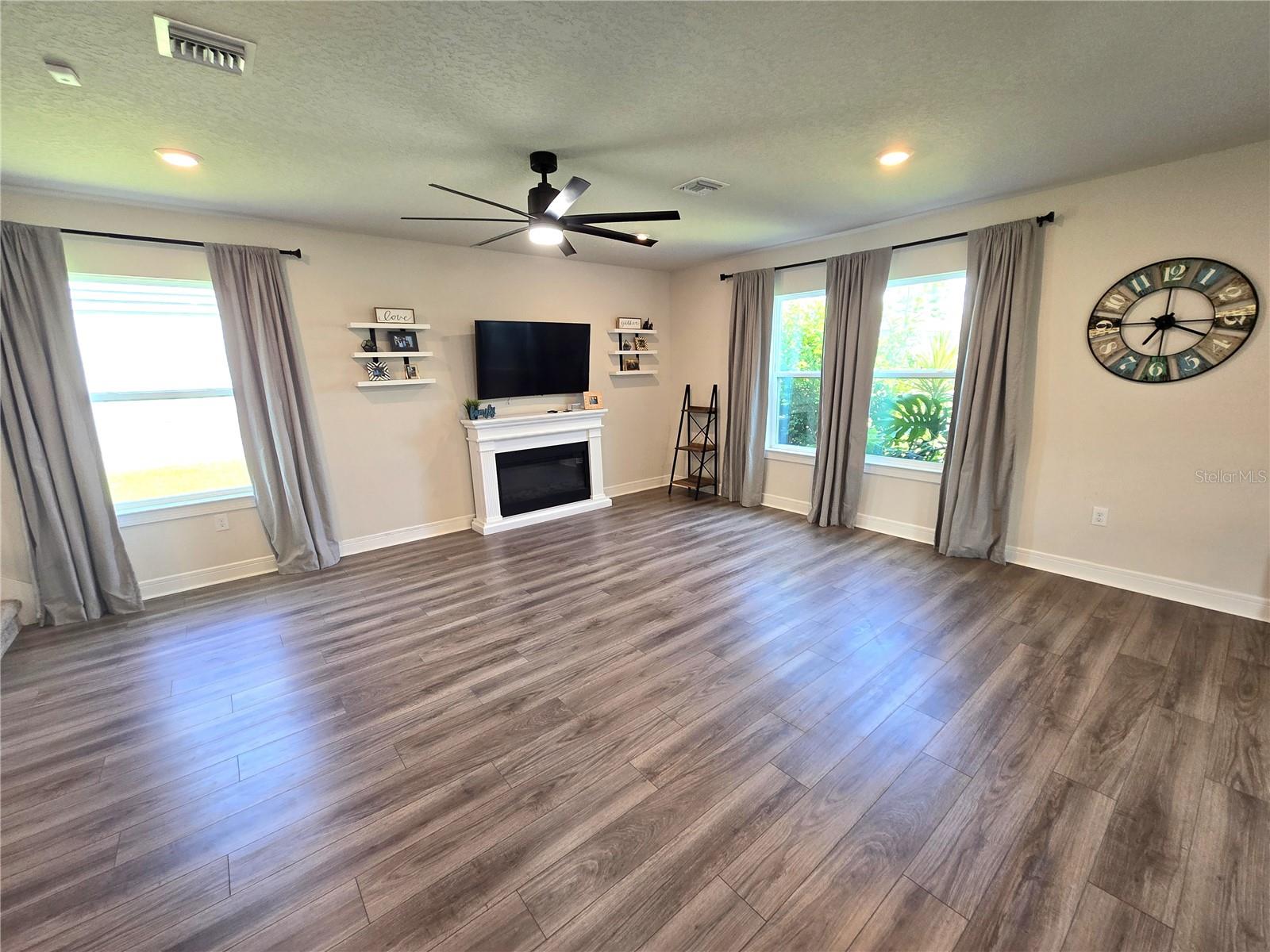 NORTH RIVER RANCH PH IA-I - Residential Lease