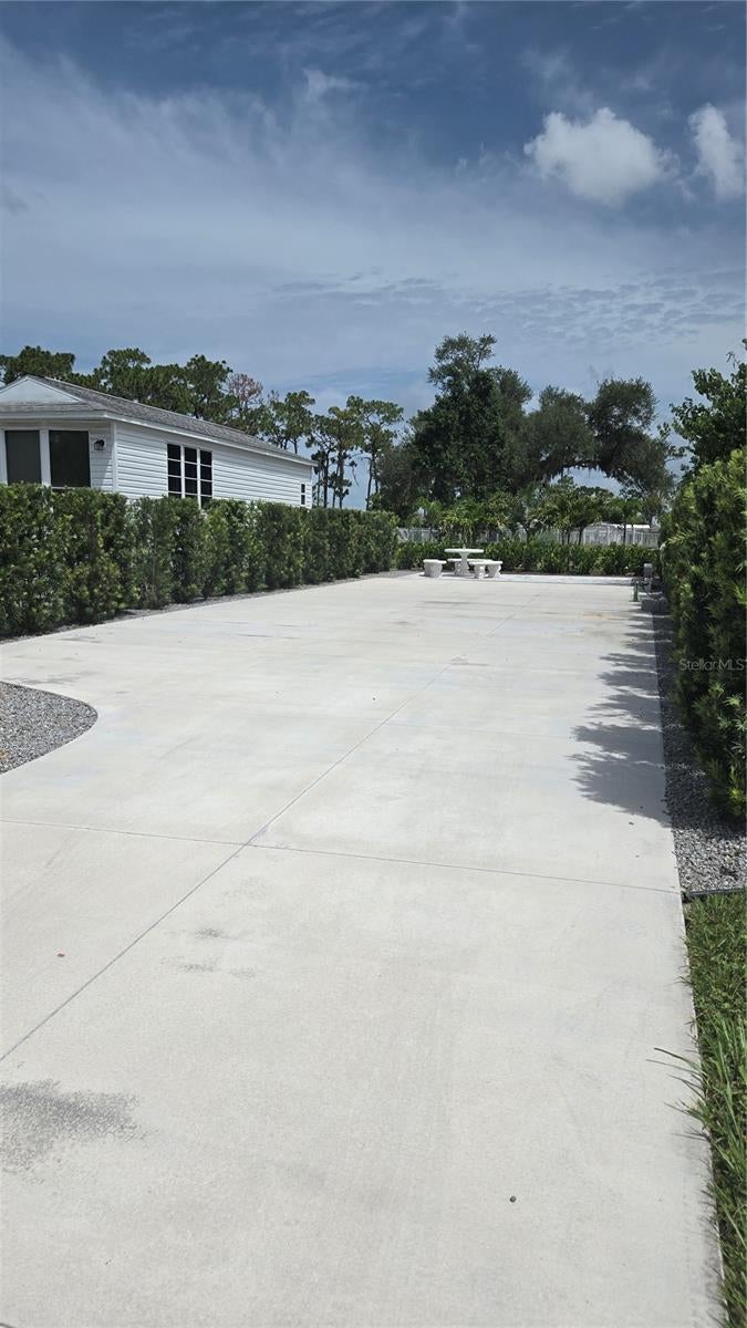 237 BAINBRIDGE DRIVE