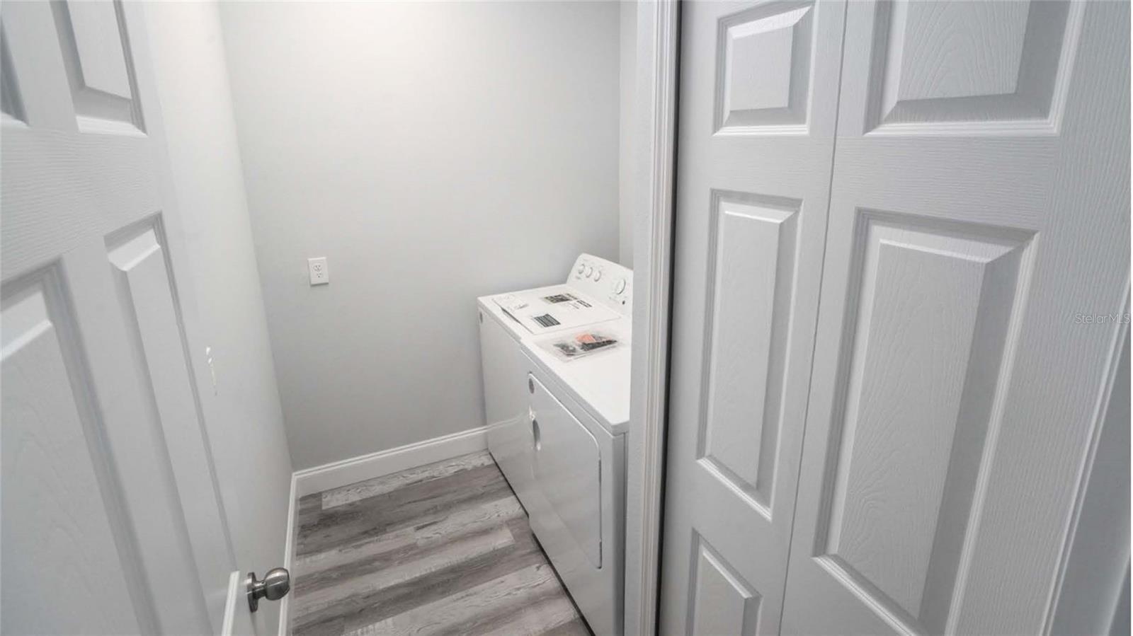 ROLLING RANCH ESTATE - Residential