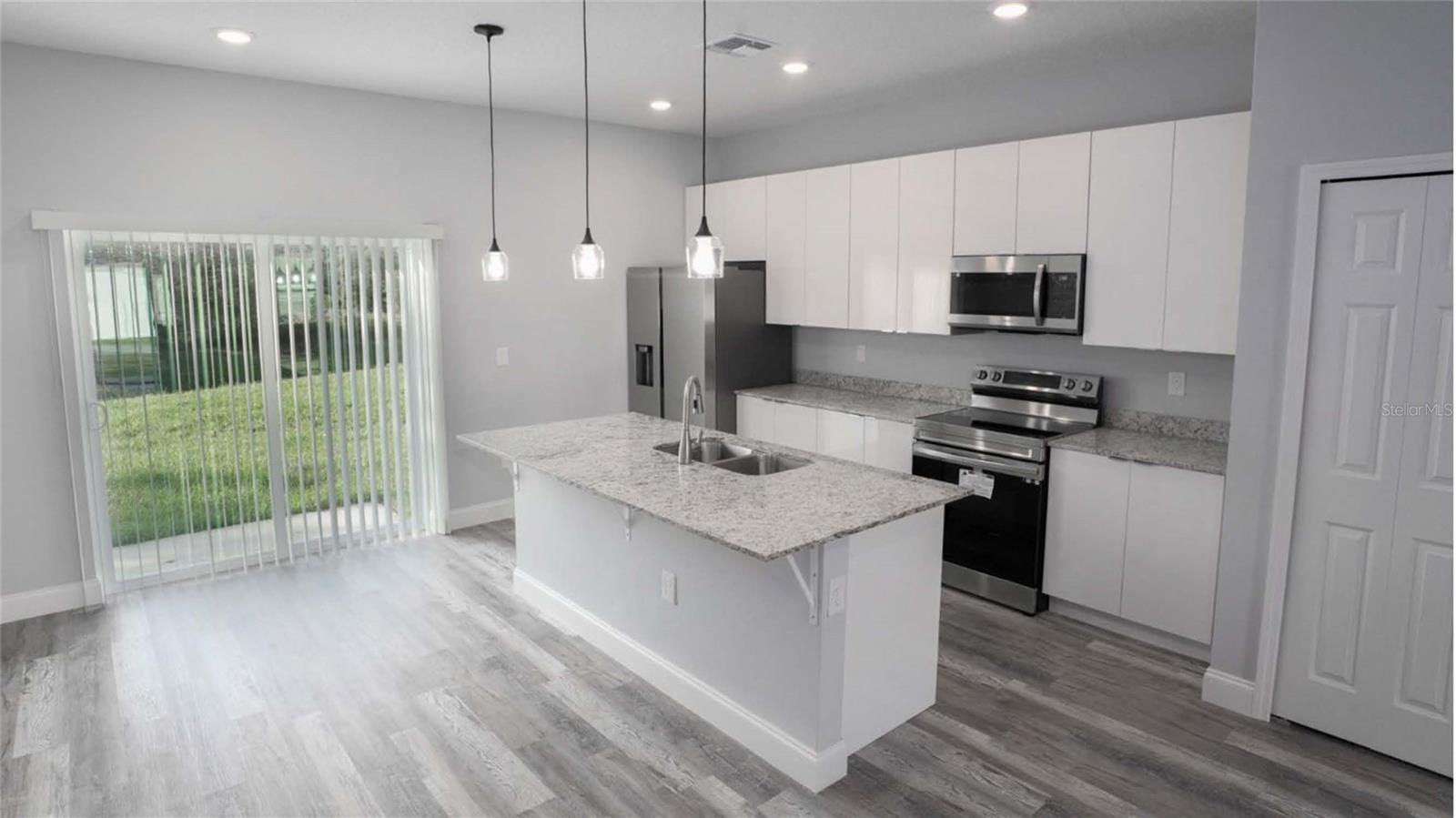 ROLLING RANCH ESTATE - Residential