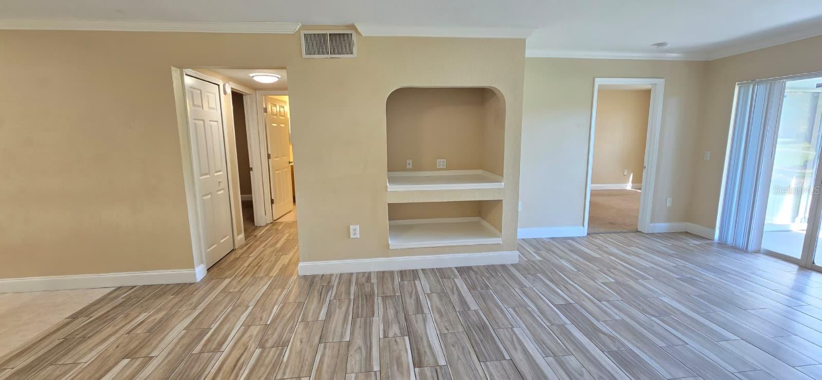 AUDUBON VILLAS AT HUNTERS CREEK CONDO - Residential