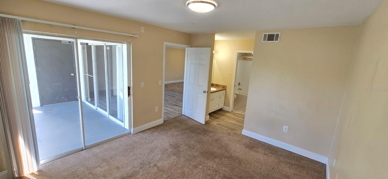 AUDUBON VILLAS AT HUNTERS CREEK CONDO - Residential