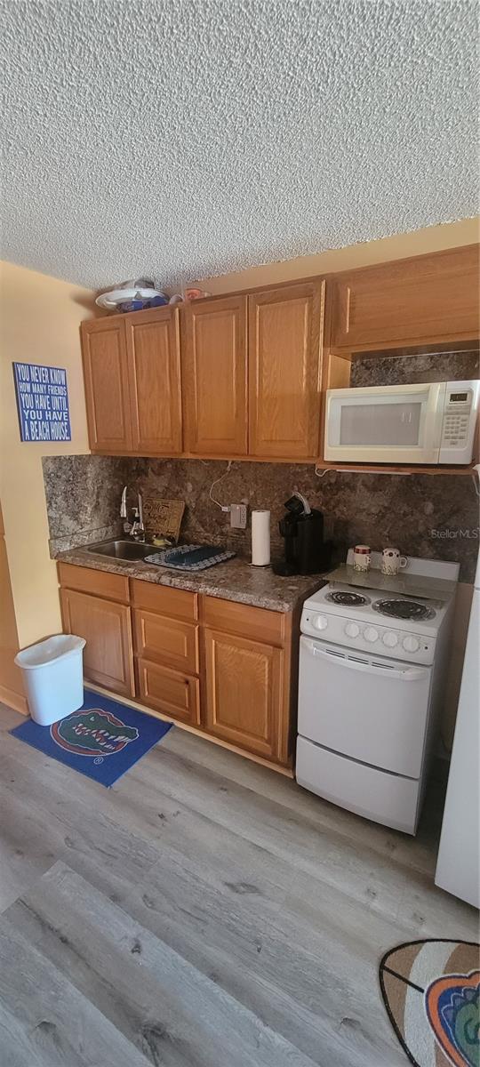 BEACH CLUB CONDO MOTEL - Residential