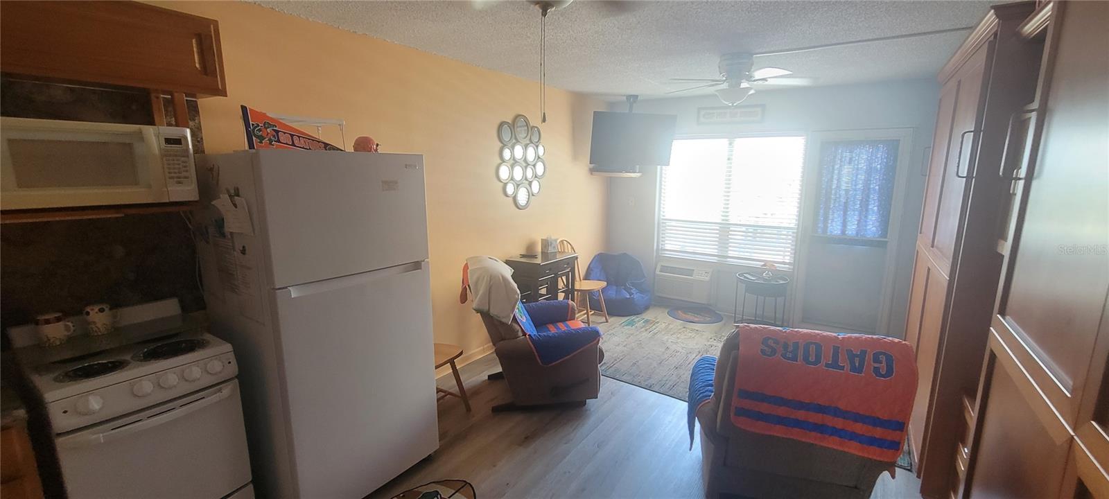 BEACH CLUB CONDO MOTEL - Residential