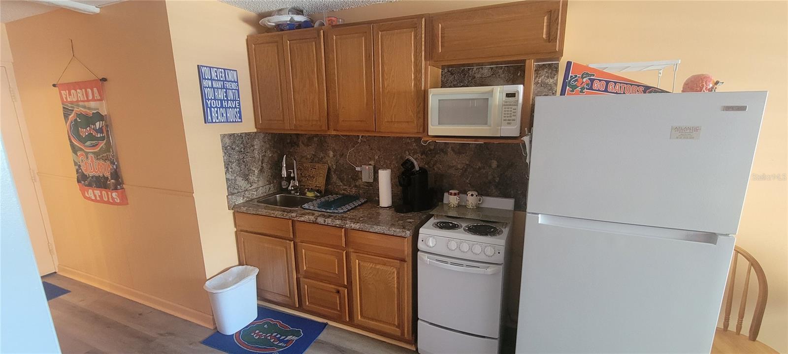 BEACH CLUB CONDO MOTEL - Residential