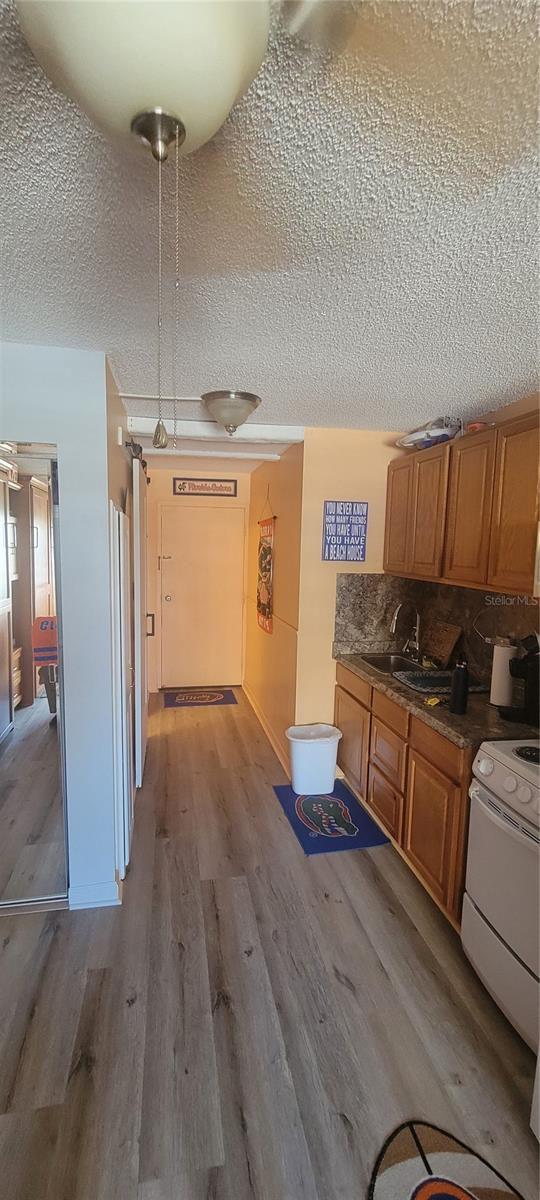 BEACH CLUB CONDO MOTEL - Residential