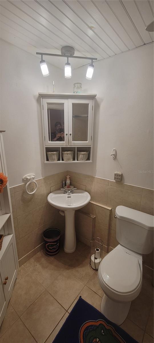 BEACH CLUB CONDO MOTEL - Residential