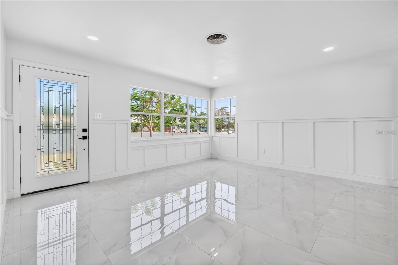BELLE VISTA BEACH 1ST ADD - Residential
