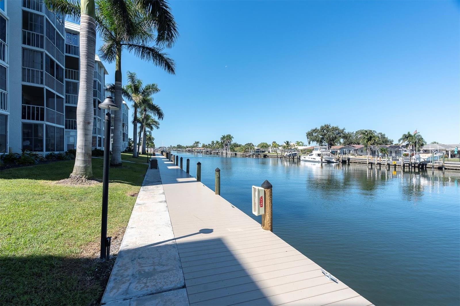 MOORINGS OF MAXIMO CONDO - Residential