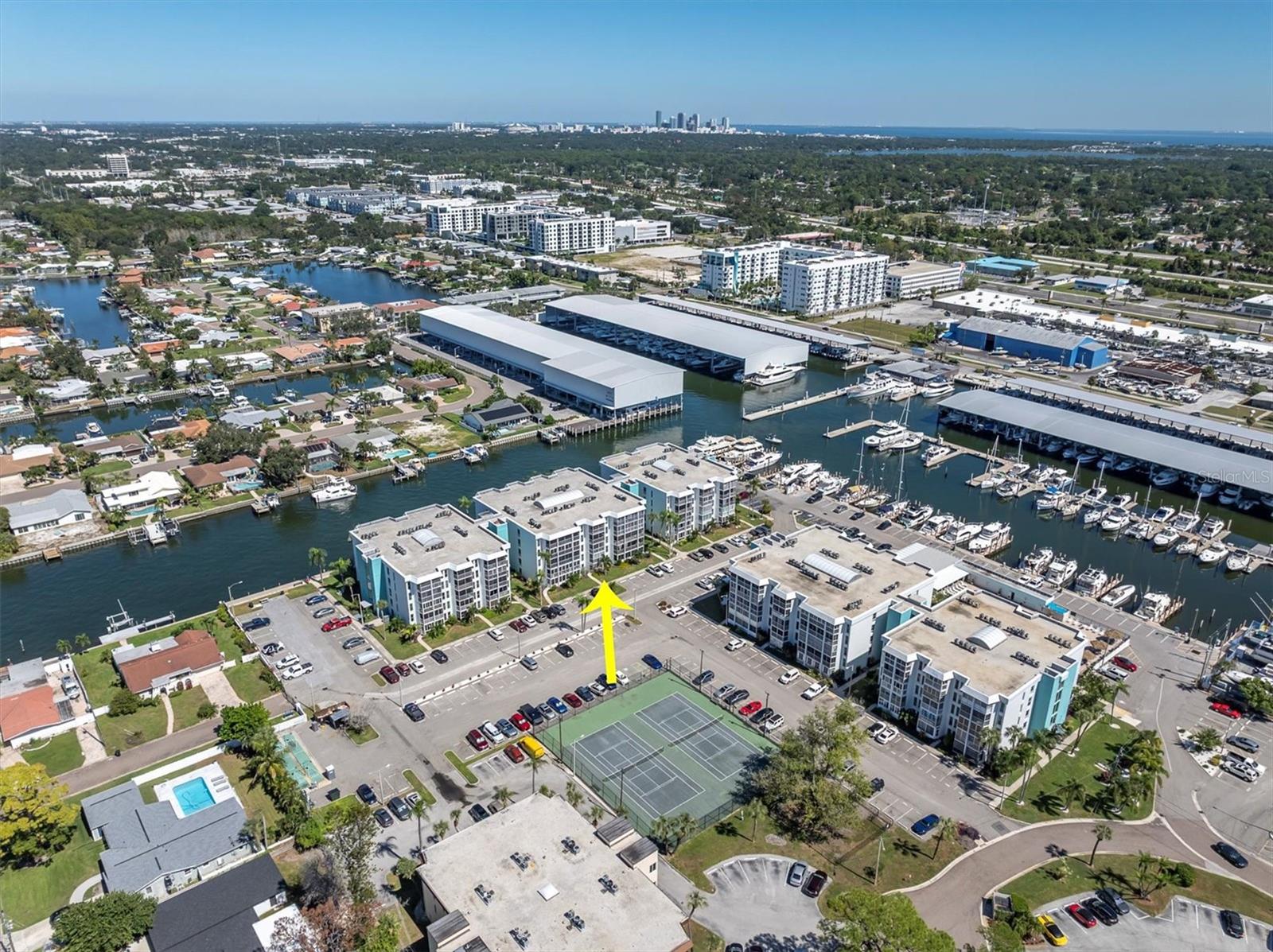 MOORINGS OF MAXIMO CONDO - Residential