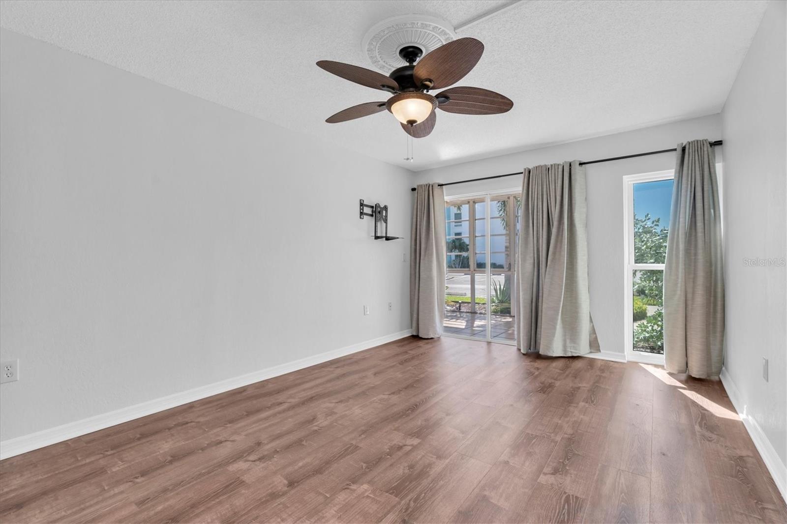 MOORINGS OF MAXIMO CONDO - Residential