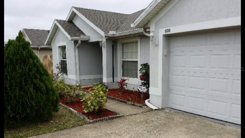Spacious home with an open floor plan and vaulted ceilings. The kitchen features a breakfast bar and island, Master bedroom with two walk in closets. The home is nearby to schools, shopping centers and a new hospital.