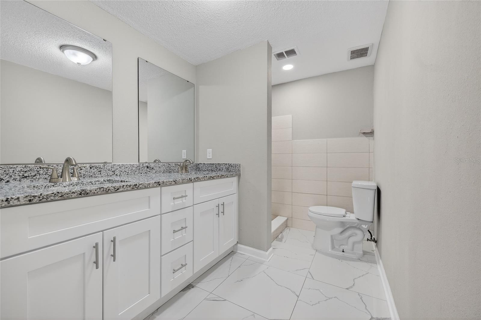 HOLIDAY LAKE ESTATES - Residential