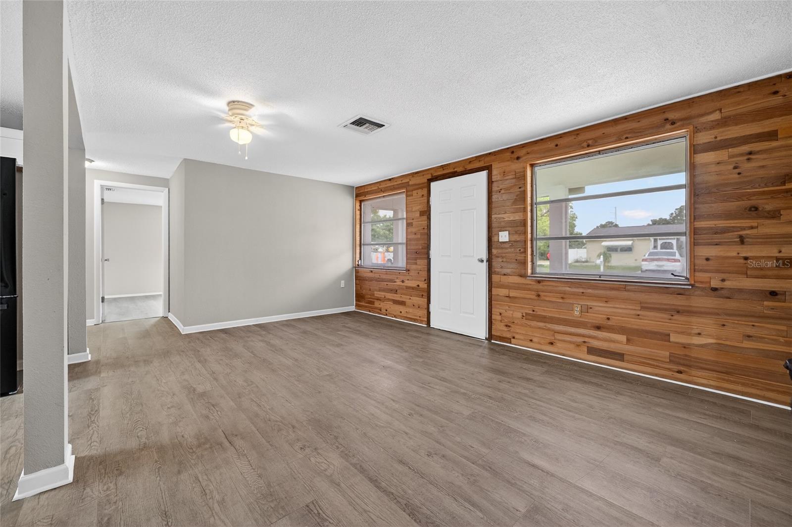 HOLIDAY LAKE ESTATES - Residential