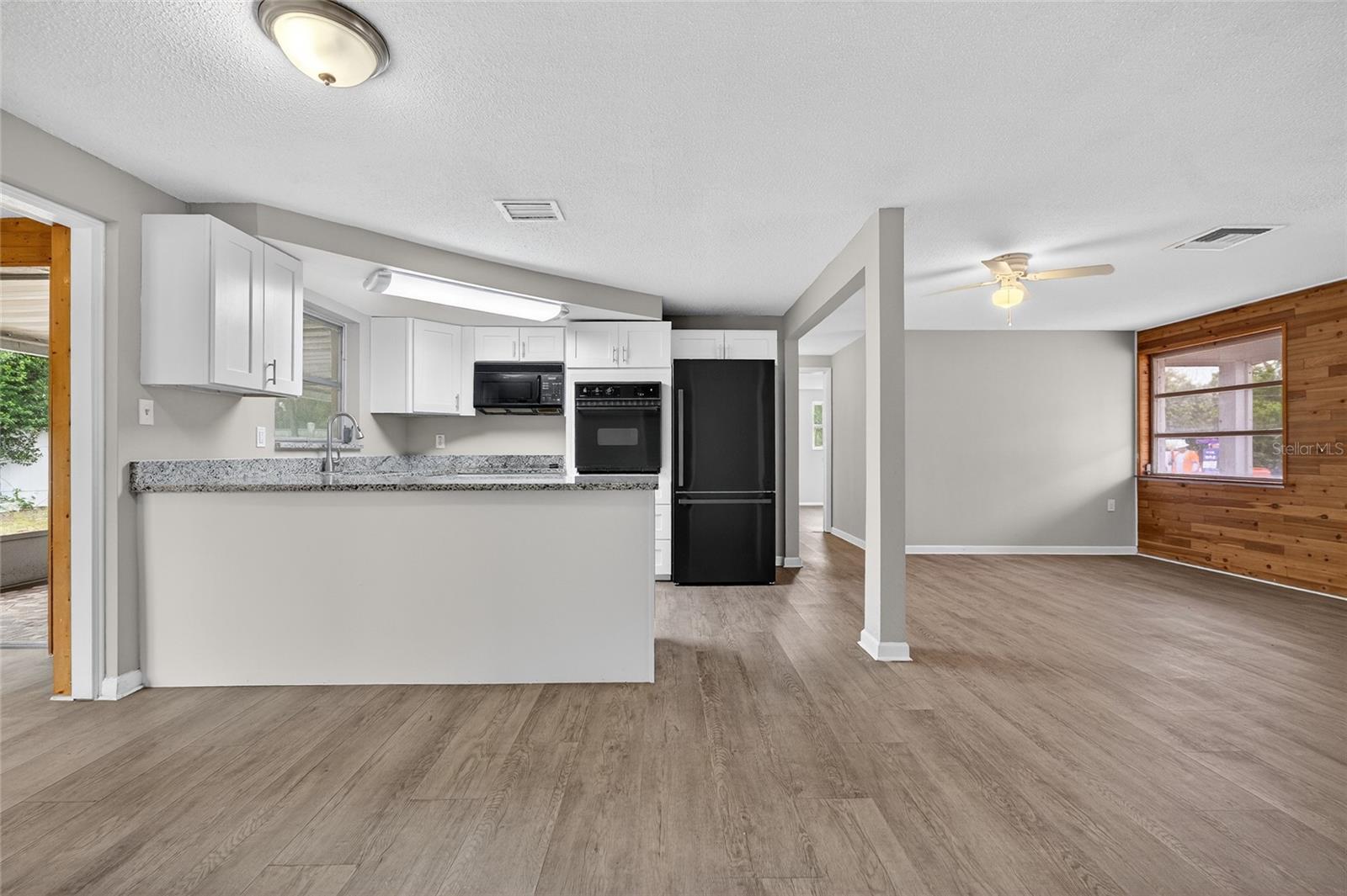 HOLIDAY LAKE ESTATES - Residential