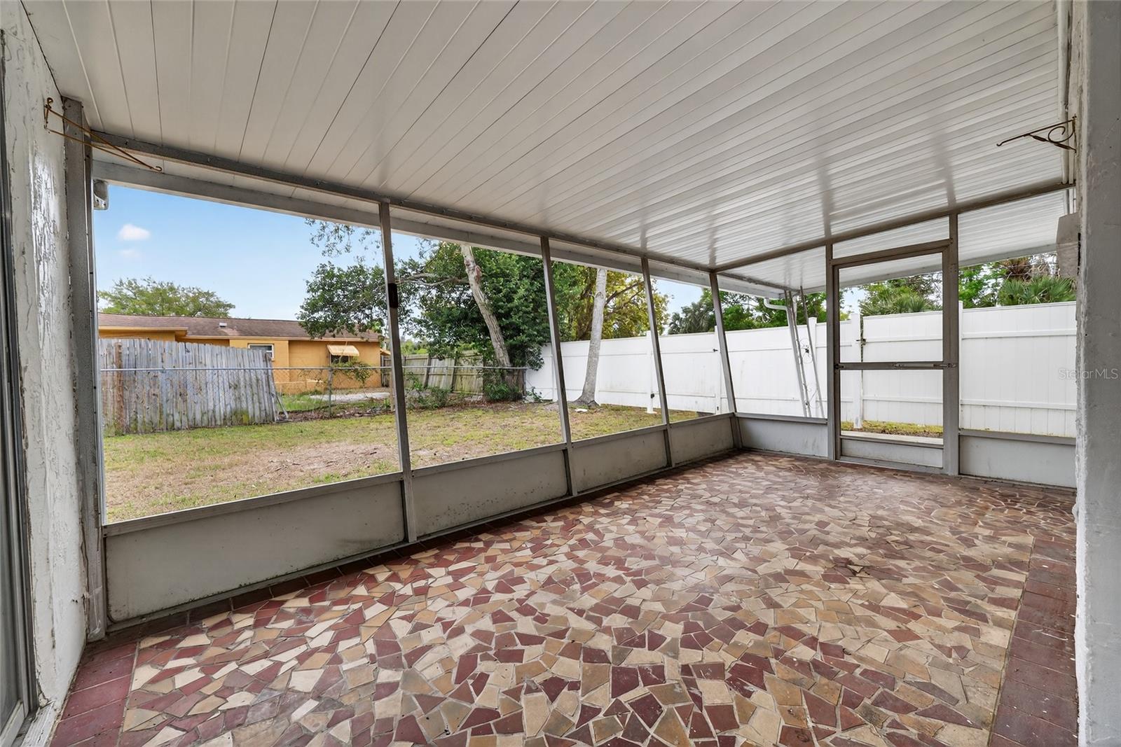 HOLIDAY LAKE ESTATES - Residential