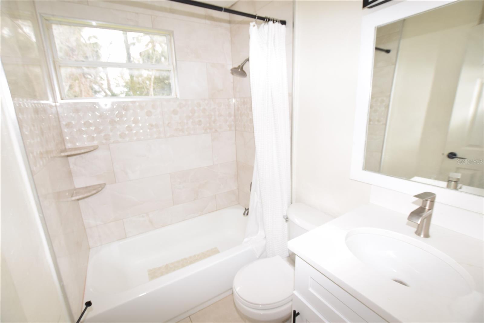 L C COXS SECOND ADD - Residential Lease