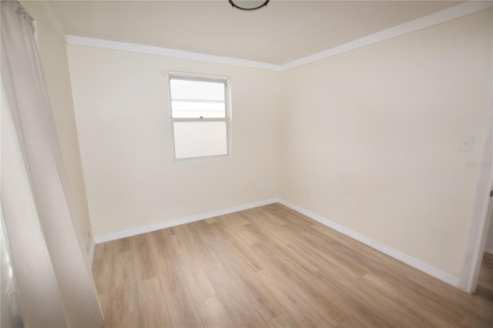 L C COXS SECOND ADD - Residential Lease