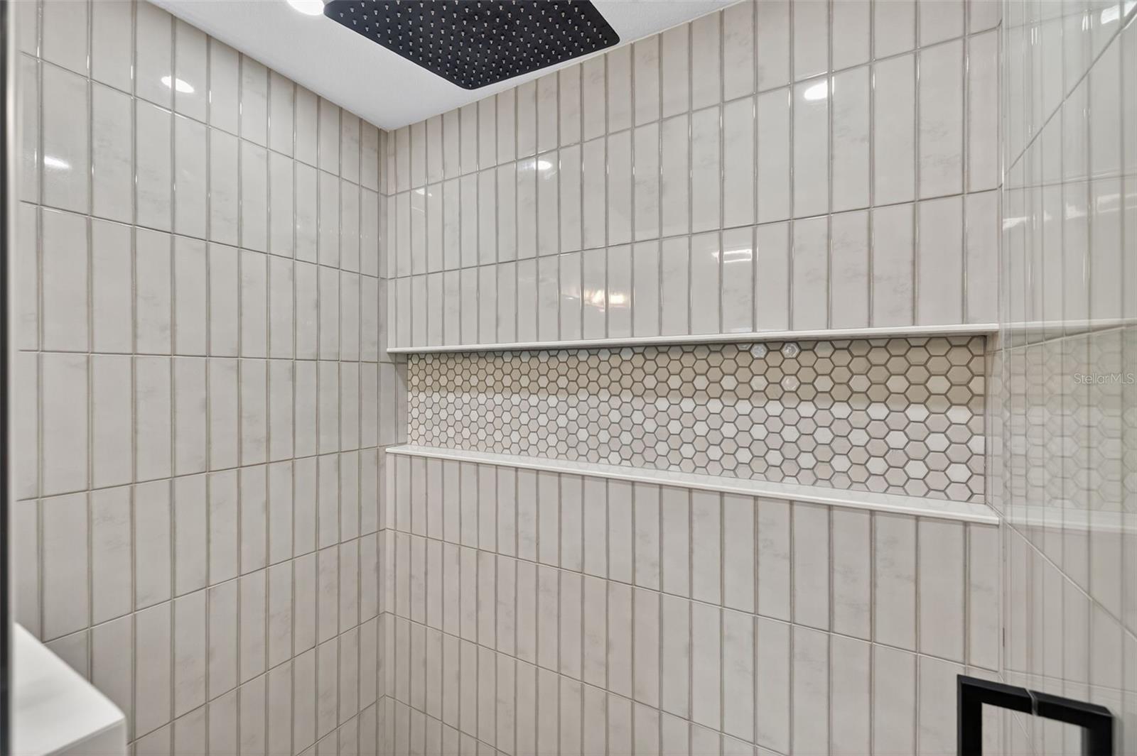 SUN-LIT SHORES - Residential