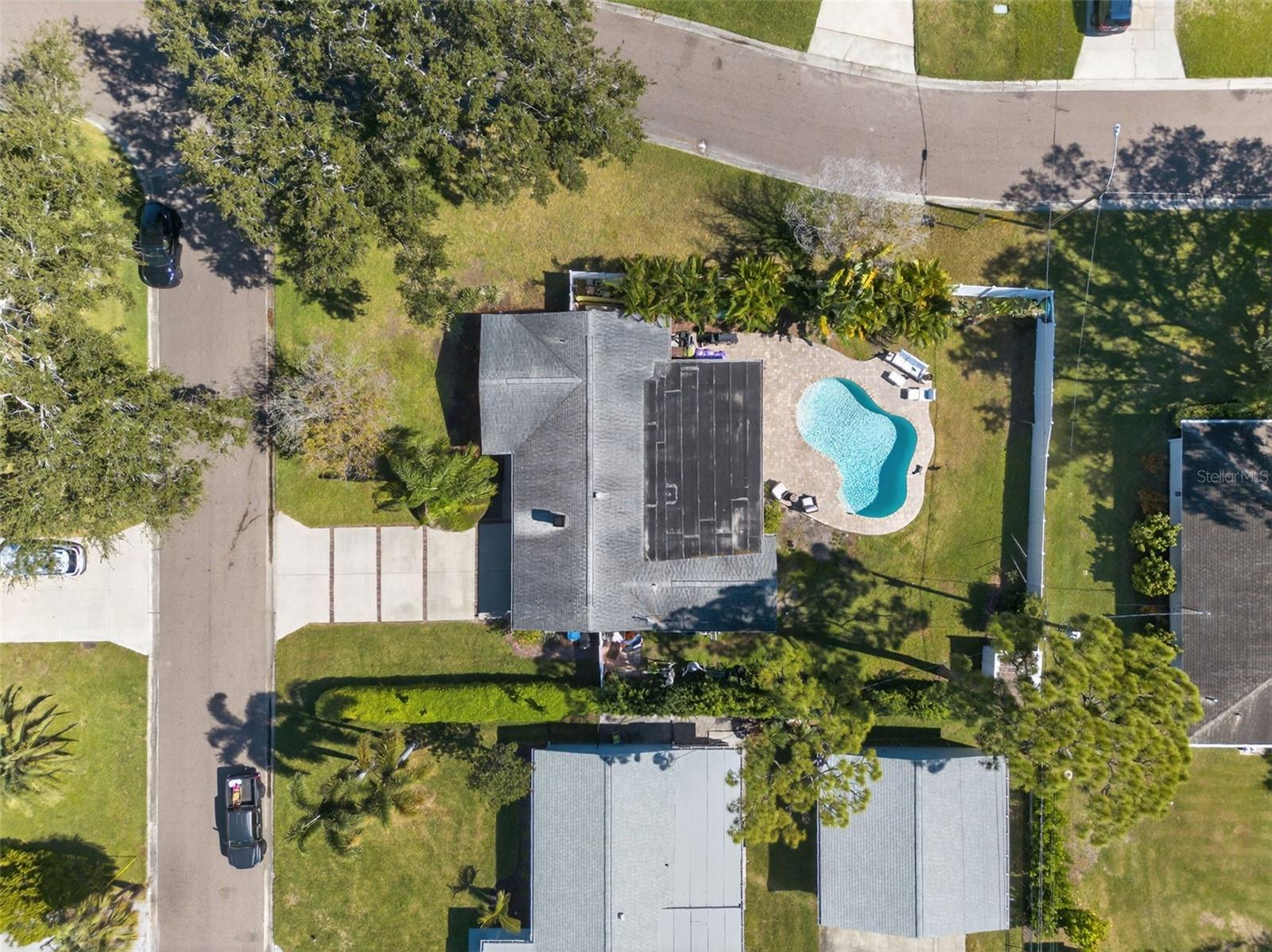 SUN-LIT SHORES - Residential