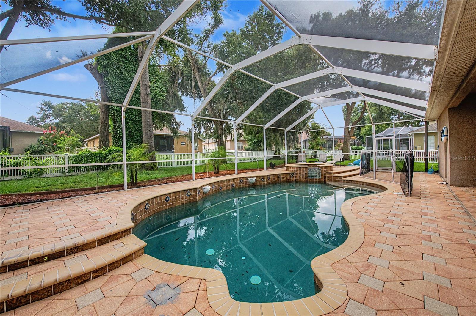 2418 BLUE STONE COURT