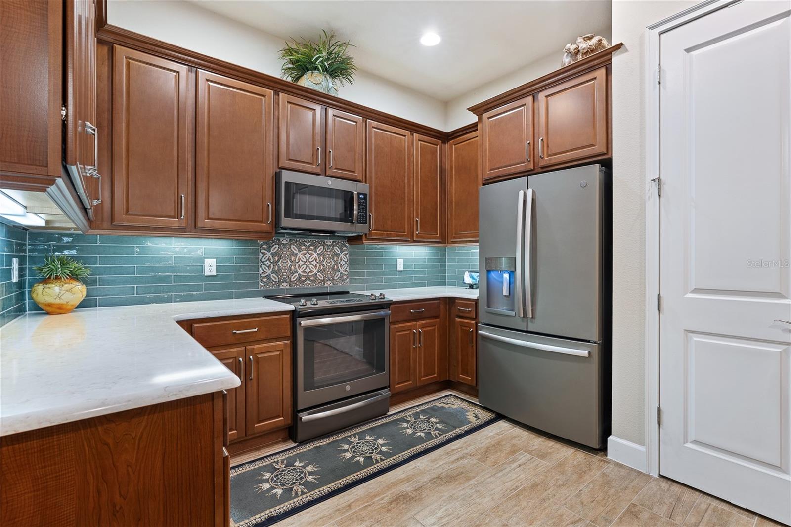 PLANTATION BAY SEC 2A-F UN 7 - Residential