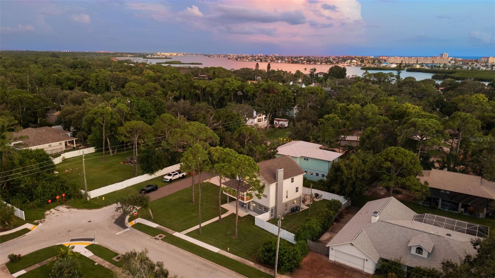 HARBOR VIEW 4 - Residential