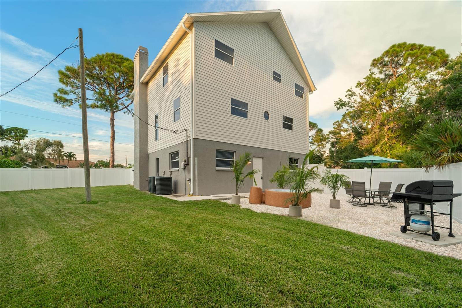 HARBOR VIEW 4 - Residential