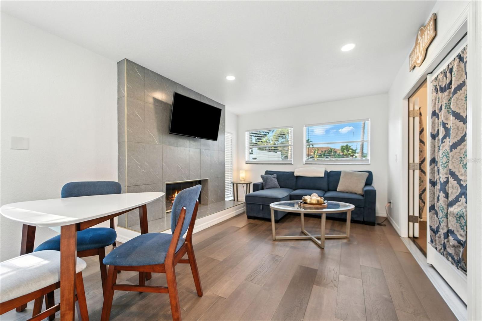 HARBOR VIEW 4 - Residential