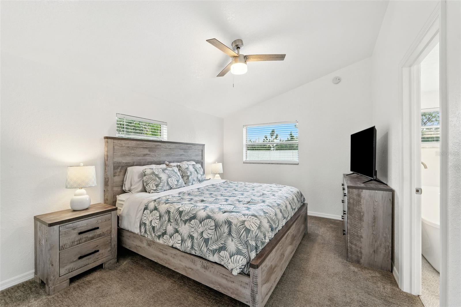 HARBOR VIEW 4 - Residential