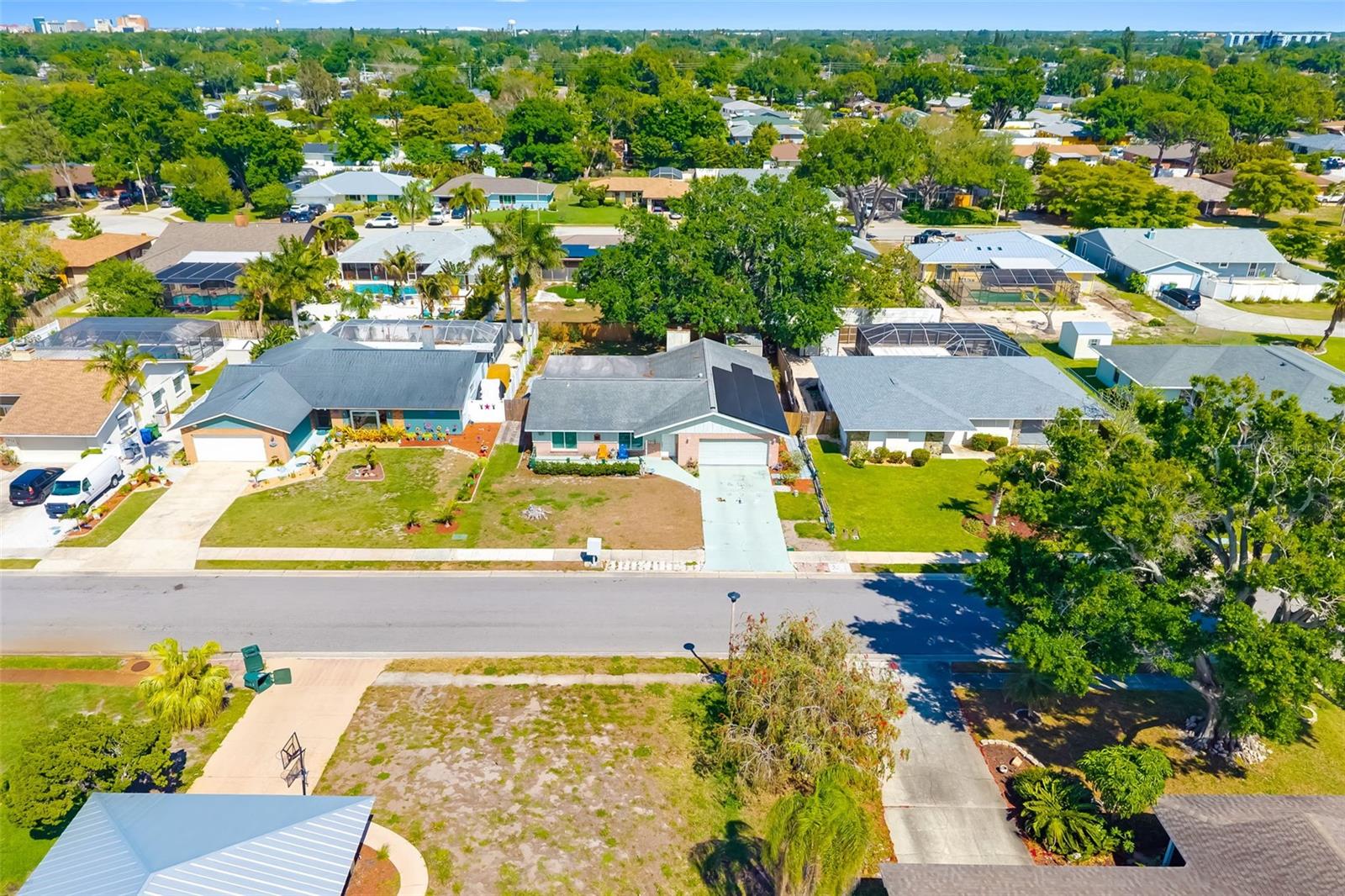 HERITAGE WEST - Residential