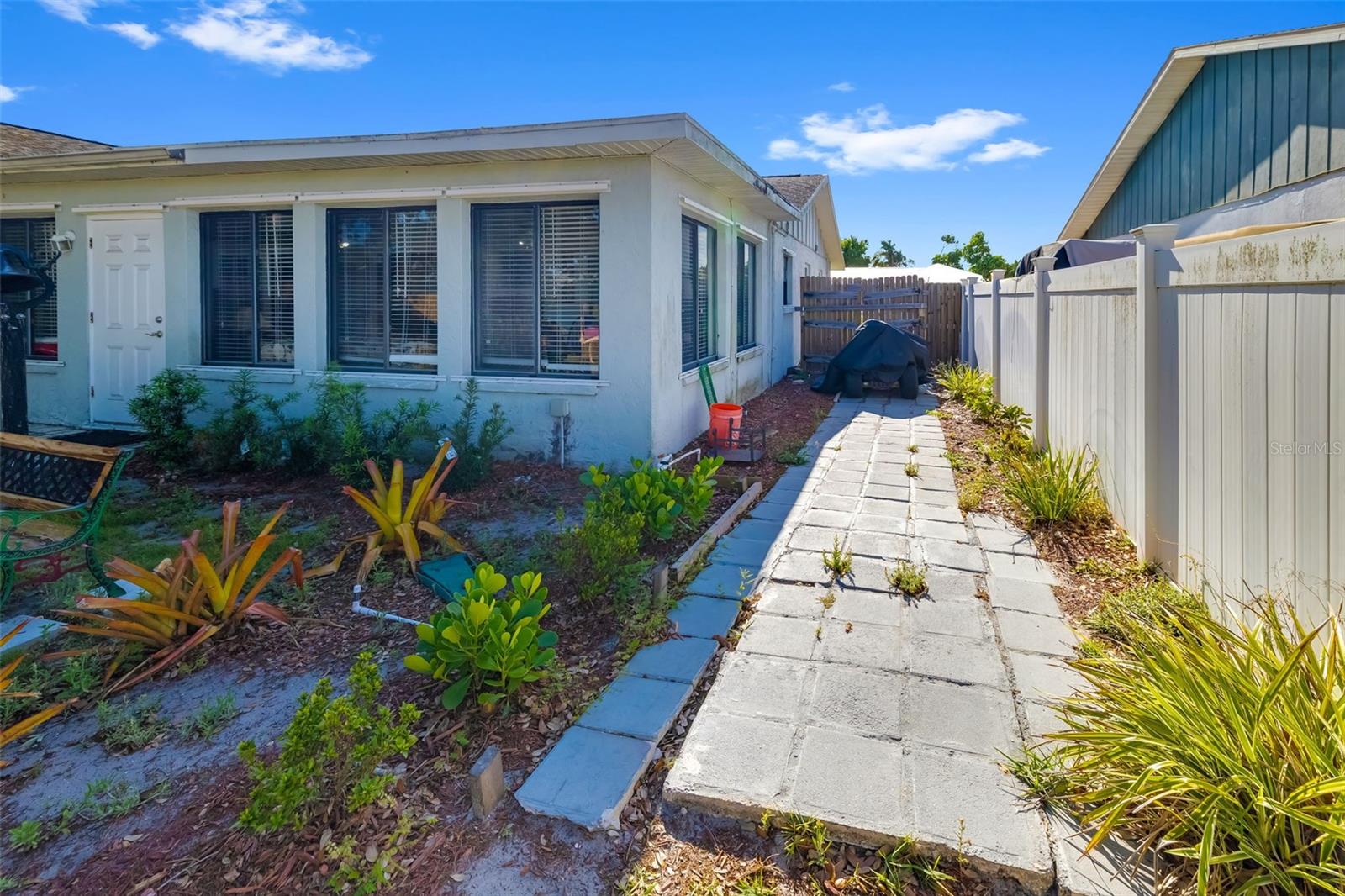 HERITAGE WEST - Residential